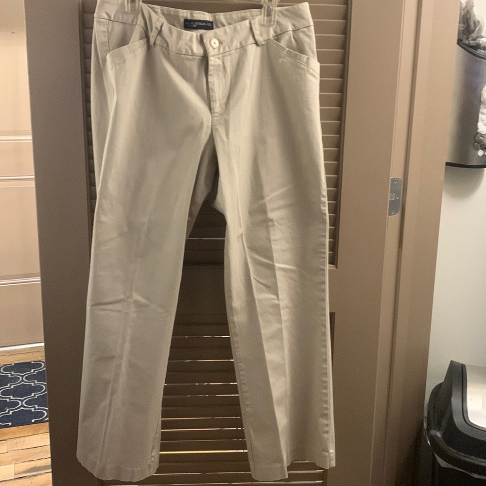 Womens size 16 short Lee platinum label Khaki pants -007